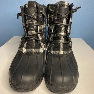 STQ Duck Boots for Women Waterproof Winter Boots Quilted Snow Black plaid 9